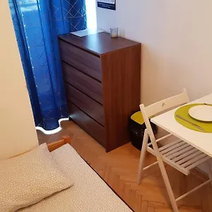  Hostel Niebieski Meander Blisko Metra